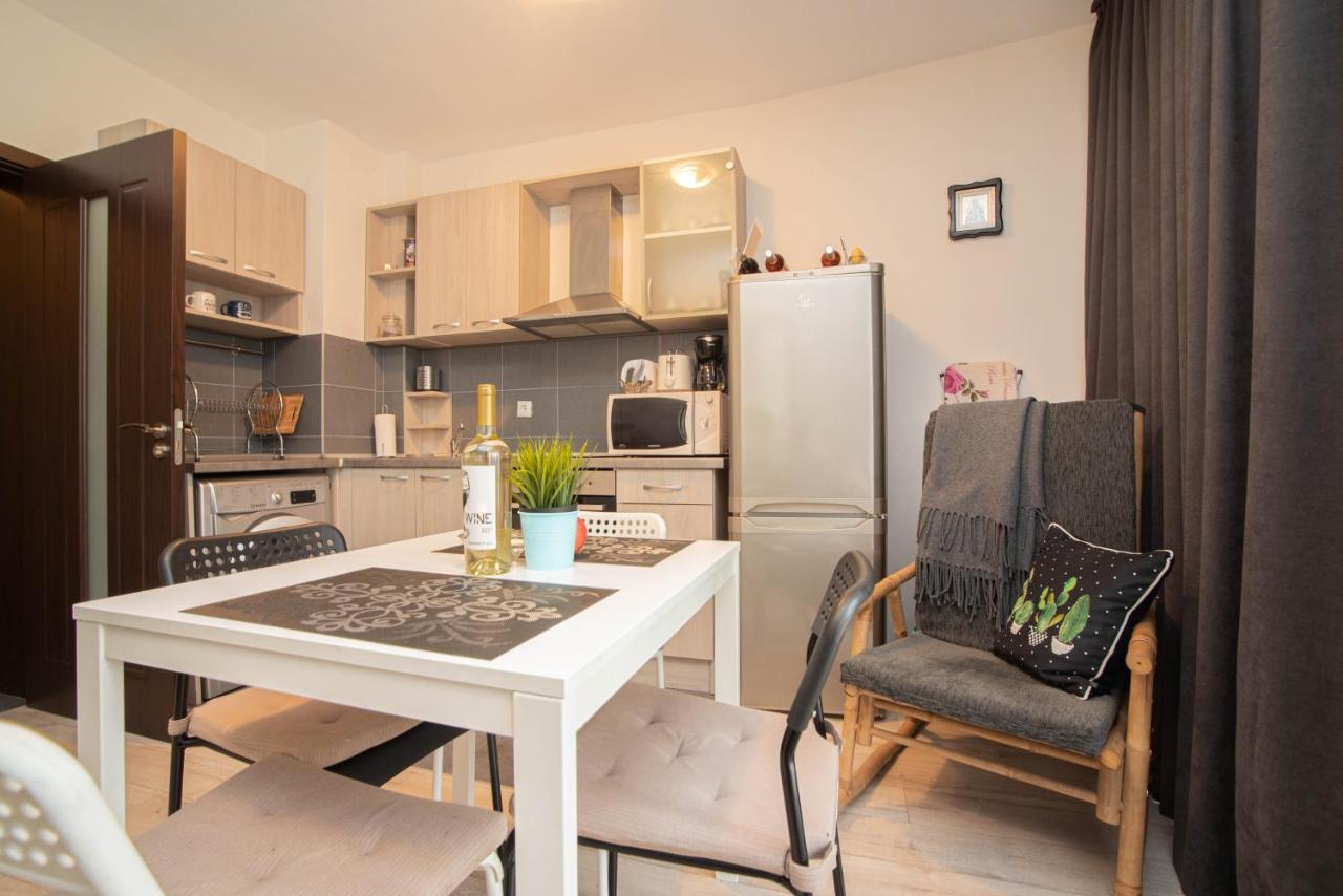 Vera By Rv Apartments Варна Экстерьер фото